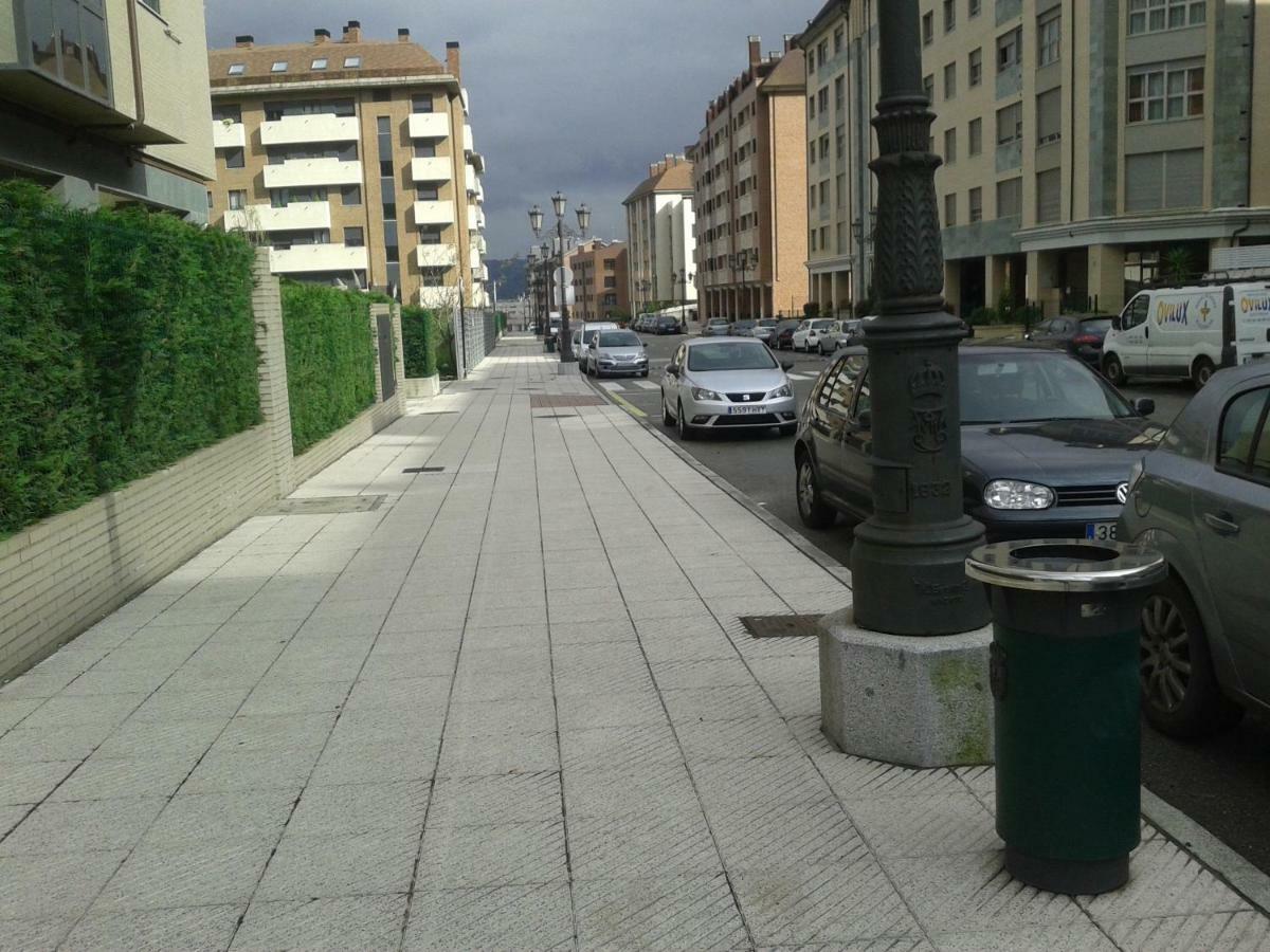 Torre De La Fuente Aprtovistas Piscina Parking Apartment Oviedo Exterior photo